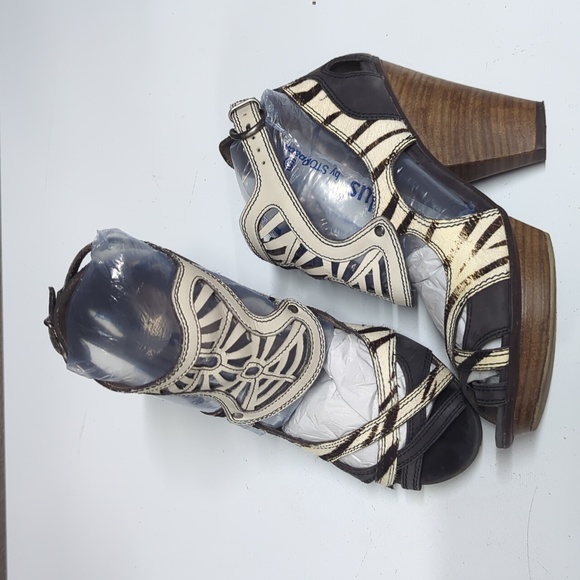 Zebra stripe stacked platform sandal from Bocage - Picture 1 of 13